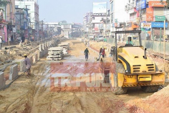 Rs 300 crore's unscientific flyover project under controversy ! Flyover without pillar killing Battala space, business, increasing chances of accidents : 'In whole India rarest flyover construction', alleged businessmen